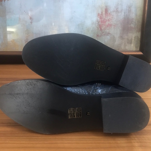 Sexy Jeffrey Campbell IBIZA. $450 Dark navy Blue boots. - Picture 5 of 12